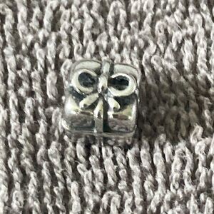 Pandora Present Gift Box Charm 925 ALE Sterling Silver Retired 790300